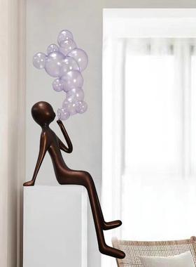 现代抽象落地人物吹泡泡雕塑卡通售楼处大堂轻奢软装艺术装置摆件