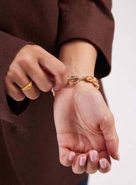 ASOS DESIGN 女士 手链 设计T带人造珍珠色调手链(金色)