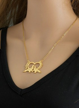 不锈钢自定义字母名字项链比翼鸟爱心图案吊坠情侣纪念日期礼物