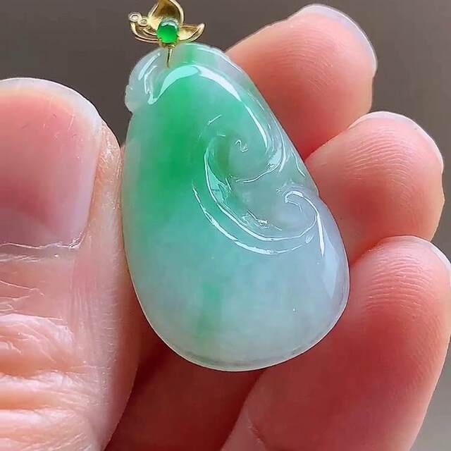 Burmese jadeite Ruyi inlaid gold jade pendant natural jade