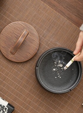 创意蒸蒸日上烟灰缸陶瓷带盖防飞灰家用客厅茶桌中式办公室大烟缸