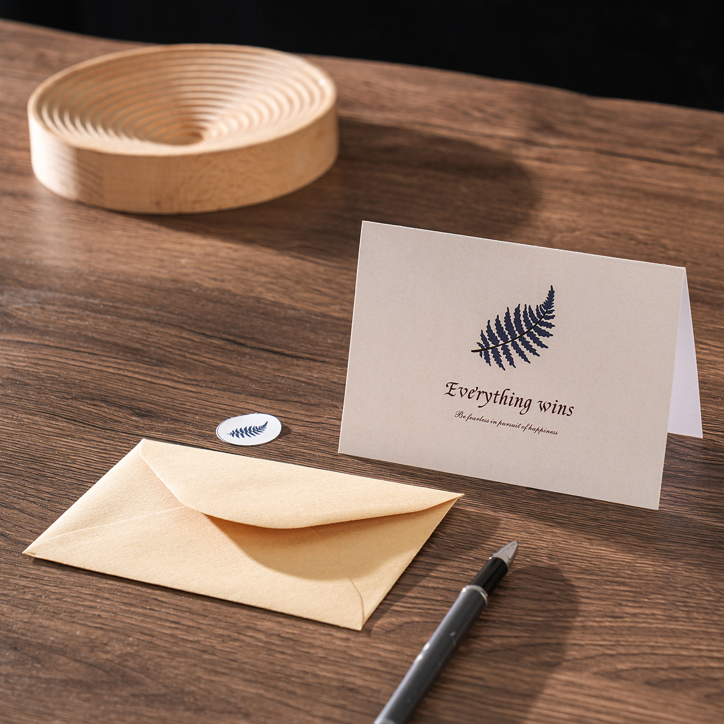 Vintage kraft paper envelope folded three-dimensional greeting card