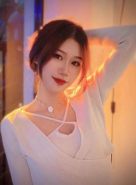 超仙花朵项链轻奢小众设计感珍珠吊坠choker颈链气质长款锁骨链女