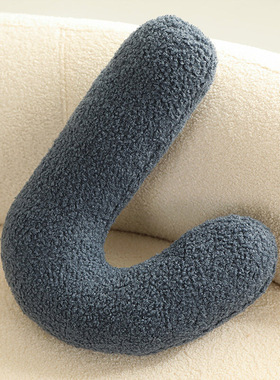 新品网红ins风民宿沙发卧室抱枕简约H奶油风装饰摆件客厅靠枕飘窗