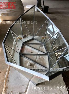 创意公共艺术品菱形多边形钢化玻璃材质厂家专业生产制作参展雕塑