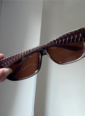 茶色墨镜男女通用偏光镜可做近视套镜防风镜骑车防晒包裹式太阳镜