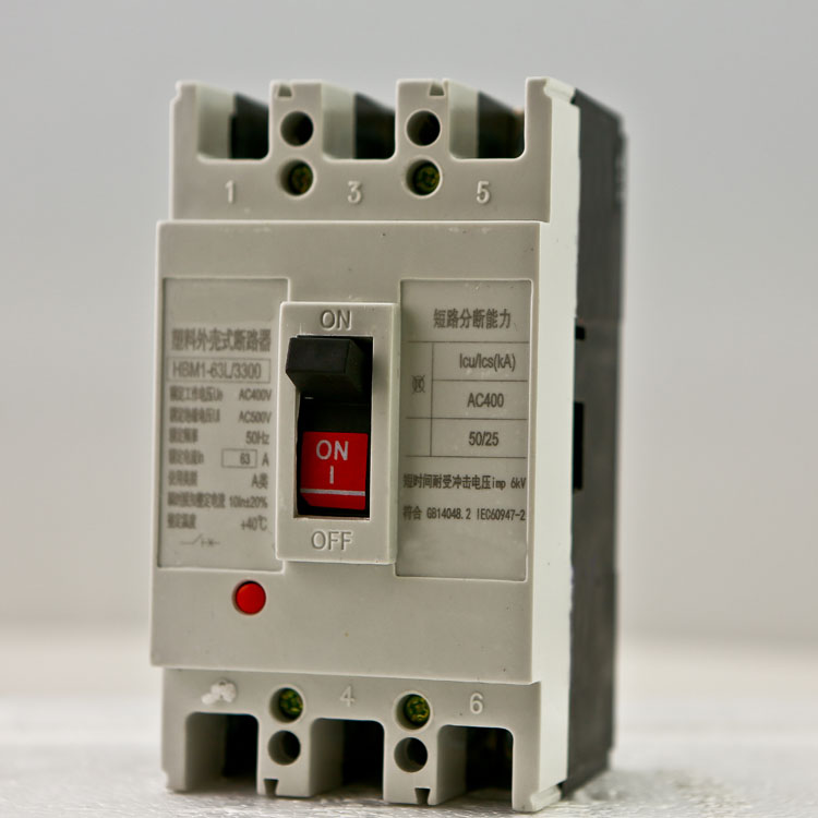 CM1塑壳断路器100A160A400A630A/3P 4P三相四线空开380V电闸250A - 图1