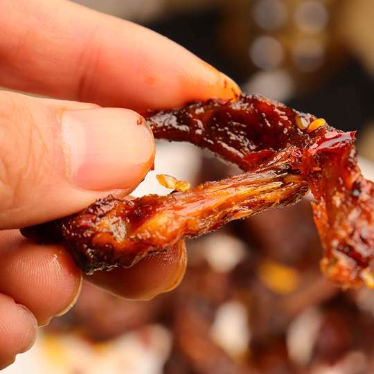 徐老板梅子鸡尖6包*100g