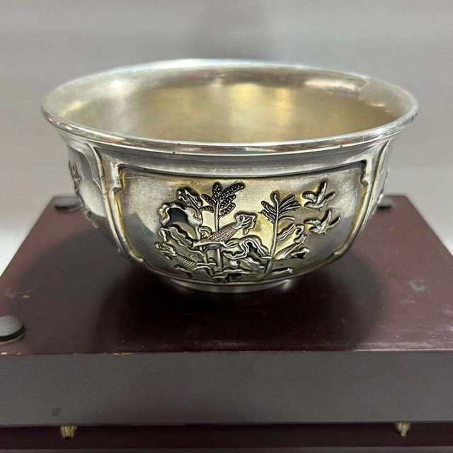 Antiques and miscellaneous copper bowl ornaments, antique and old copper bowls, good harvests, tea bowls, bowls, home decoration crafts