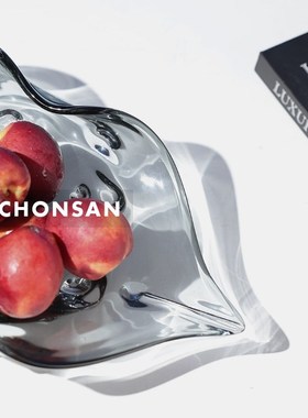 高级现代简约玻璃水果盘样板w房酒柜摆件样板房间软装琉璃托盘摆