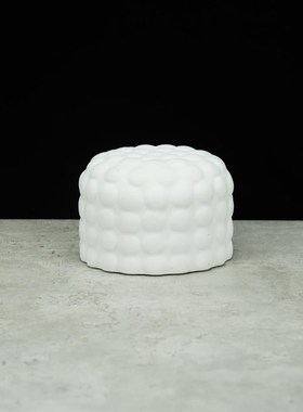 现代简约白色圆形树脂工艺品蒙古包创意家居居家客厅软装饰品摆件