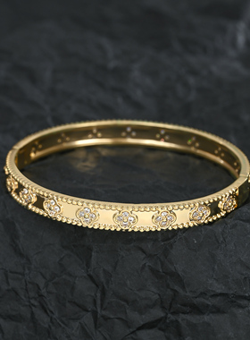 时尚百搭轻奢微镶锆石四叶草手镯小众设计感气质精致手镯