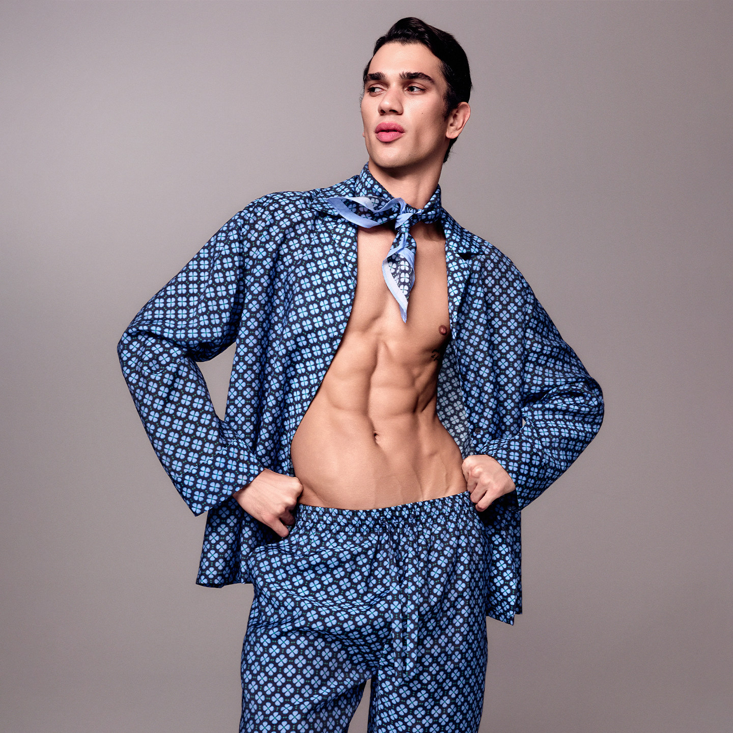 埃森费姆瑞景连枝绸缪纹天丝莱赛尔情侣睡衣男女同款老钱风家居服,淘宝优惠券,粉丝福利购,淘宝优惠卷