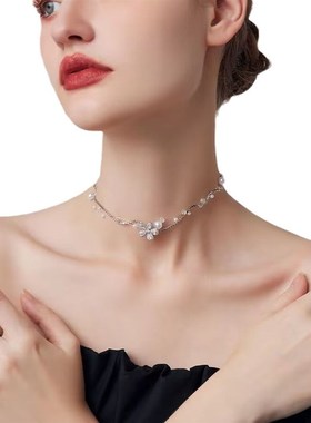 超闪五瓣花珍珠项链女轻奢小众设计高级感人造珍珠复古花朵锁骨链