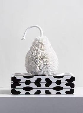 现代简约白色毛球梨形摆件客厅玄关卧室酒店电视柜软装家居装饰品