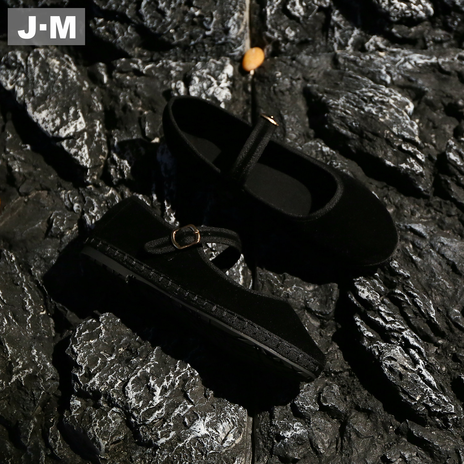 J·M绒面复古黑色玛丽珍鞋女2026新款一字扣带平底些百搭浅口单鞋,淘宝优惠券,粉丝福利购,淘宝优惠卷