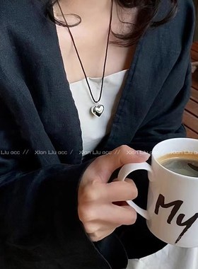 极速黑色编织绳爱心项链2023新款爆款H锁骨链女款轻奢小众装饰颈