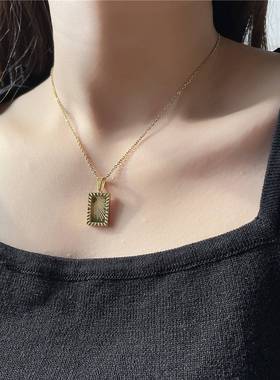 极速Fashion Atmosphere sNecklace Square Moon Pendant accesso