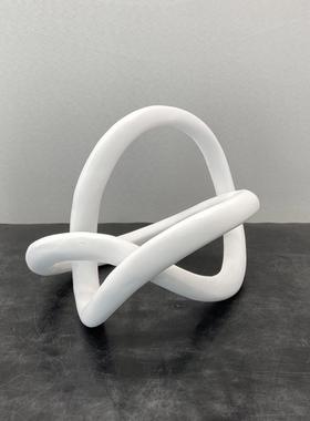 简约现代黑色树脂抽象绳结摆件书镇样板房售楼处客厅软装饰品摆设