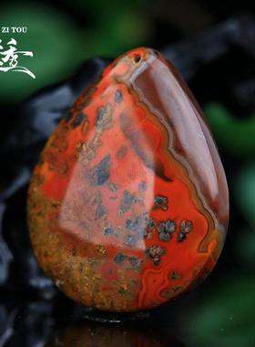 宣化战国红水滴玛瑙吊坠