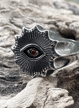 ROCK PUNK欧美上帝之眼荷鲁斯红色眼睛戒指时尚高级感潮牌食指环