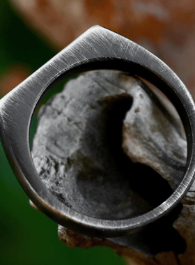 ROCK PUNK简约复古风长条型黑色戒指潮男情侣款戒指女款潮人指环