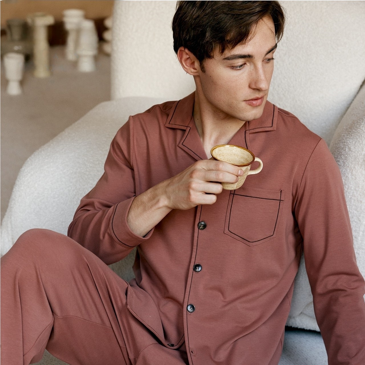 新款纯色男士睡衣套装经典商务家居服开衫翻领磨毛长袖线条可外穿 - 图1