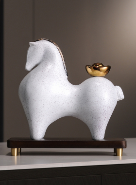 新中式轻奢高档陶瓷马摆件