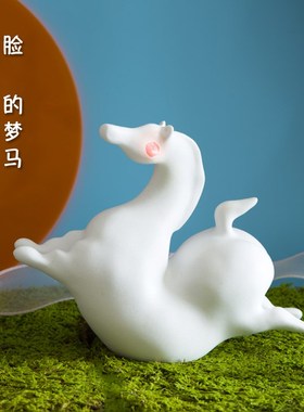 脸红的梦马可爱动物艺术雕塑创意摆件客厅电视柜软装饰品工艺品大