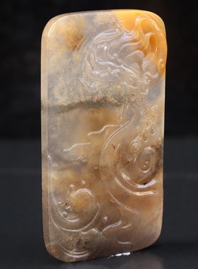 天然35*65*7mm32g玉石挂件桂林鸡血玉石贵妃料龙纹装饰精雕挂件