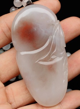 天然7.3*3.7*1.5cm玉石挂件桂林鸡血玉石 上朗料贵妃款有暗纹特价