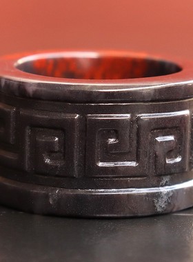戒指21内径17*5mm14g把玩精雕龙戒戒指桂林鸡血玉石乾坤料黑底红