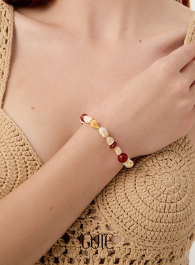 瑰意贝母马蹄螺红玛瑙手串女2025新款阳光沙滩设计感小众串珠手饰