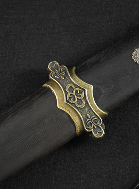 龙泉市刀剑刻花素装唐剑工艺一体