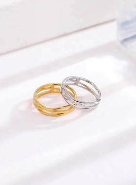 2025新款镂空钛钢高级质感潮流18k金色女款小众设计戒指魅力闪耀