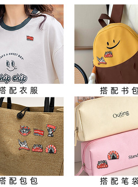 五一劳动节胸针复古红色创意文字图案金属别针学生书包衣服配饰品