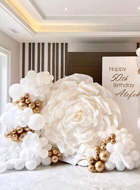 情人节巨型手捧玫瑰花束纸艺花装饰布置道具婚礼拍照背景橱窗美陈