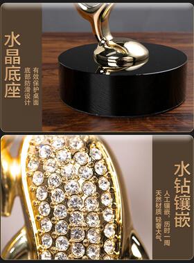 入口入口装饰财富球饰品平易近人奢华高端优雅高端创意艺术客厅高