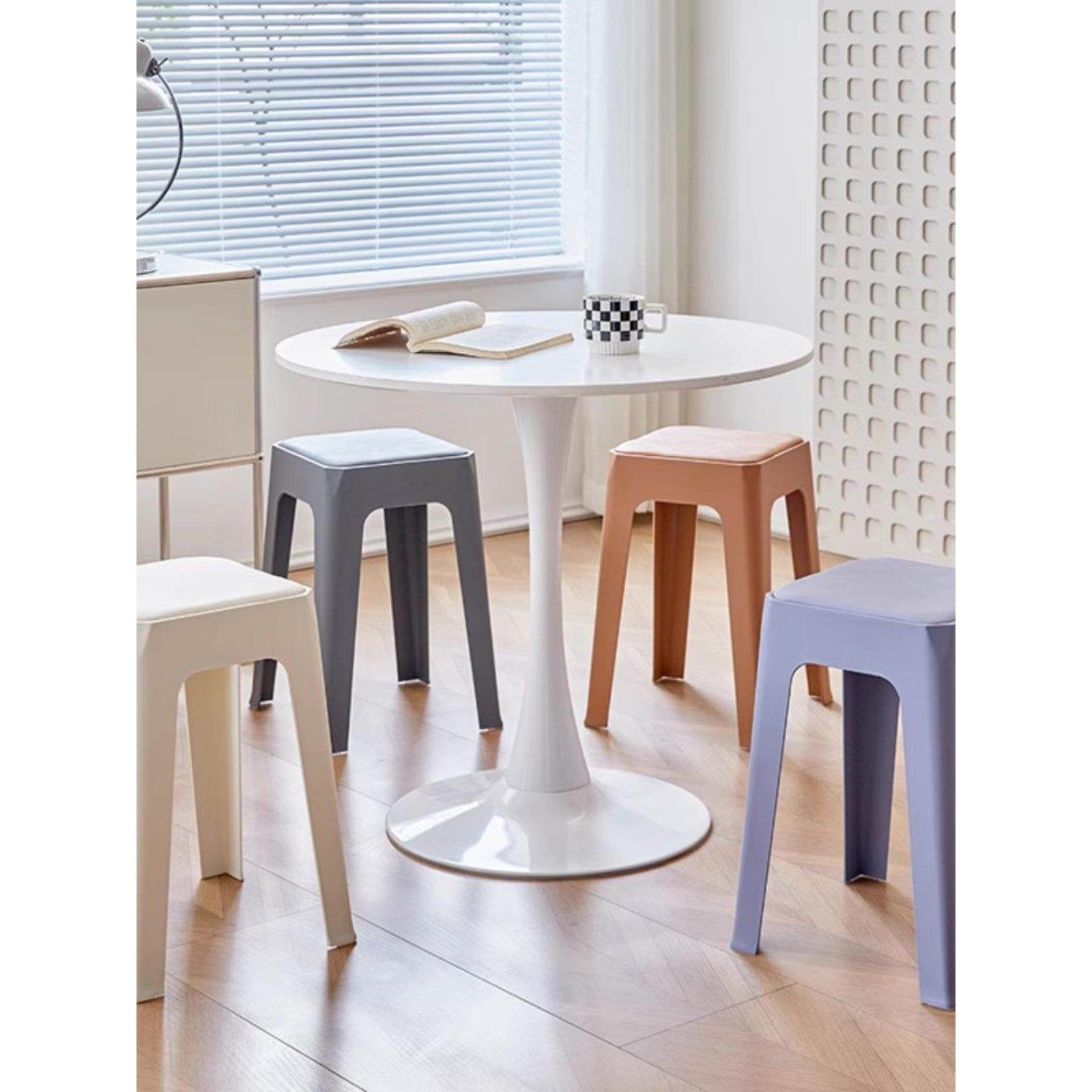 网红软包方形凳子升级加厚可叠放塑料餐边凳时尚家用高凳化妆凳子,淘宝优惠券,粉丝福利购,淘宝优惠卷