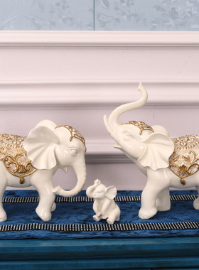 一家三口大象摆件招财风水象一对创意客厅电视柜玄关吉象结婚礼物