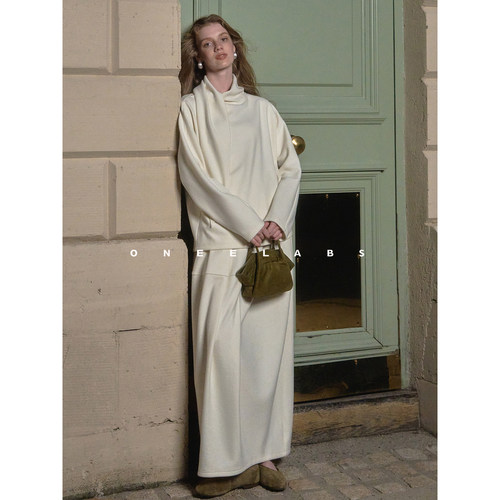 ONEELABS原创品牌 重磅莱塞尔羊毛羊绒混纺 白色围脖上衣半裙套装 - 图0