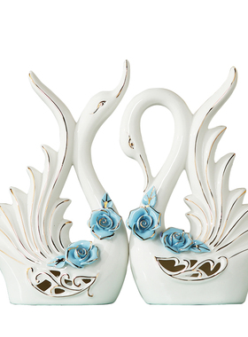 创意情侣玉瓷结婚礼物摆件家居装饰品陶瓷工艺品时尚新房婚房摆设