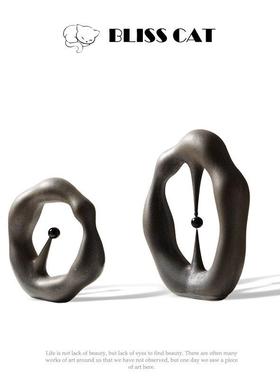 现代简约不规则镂空银色陶瓷摆件样板间售楼处客厅创意艺术装饰品