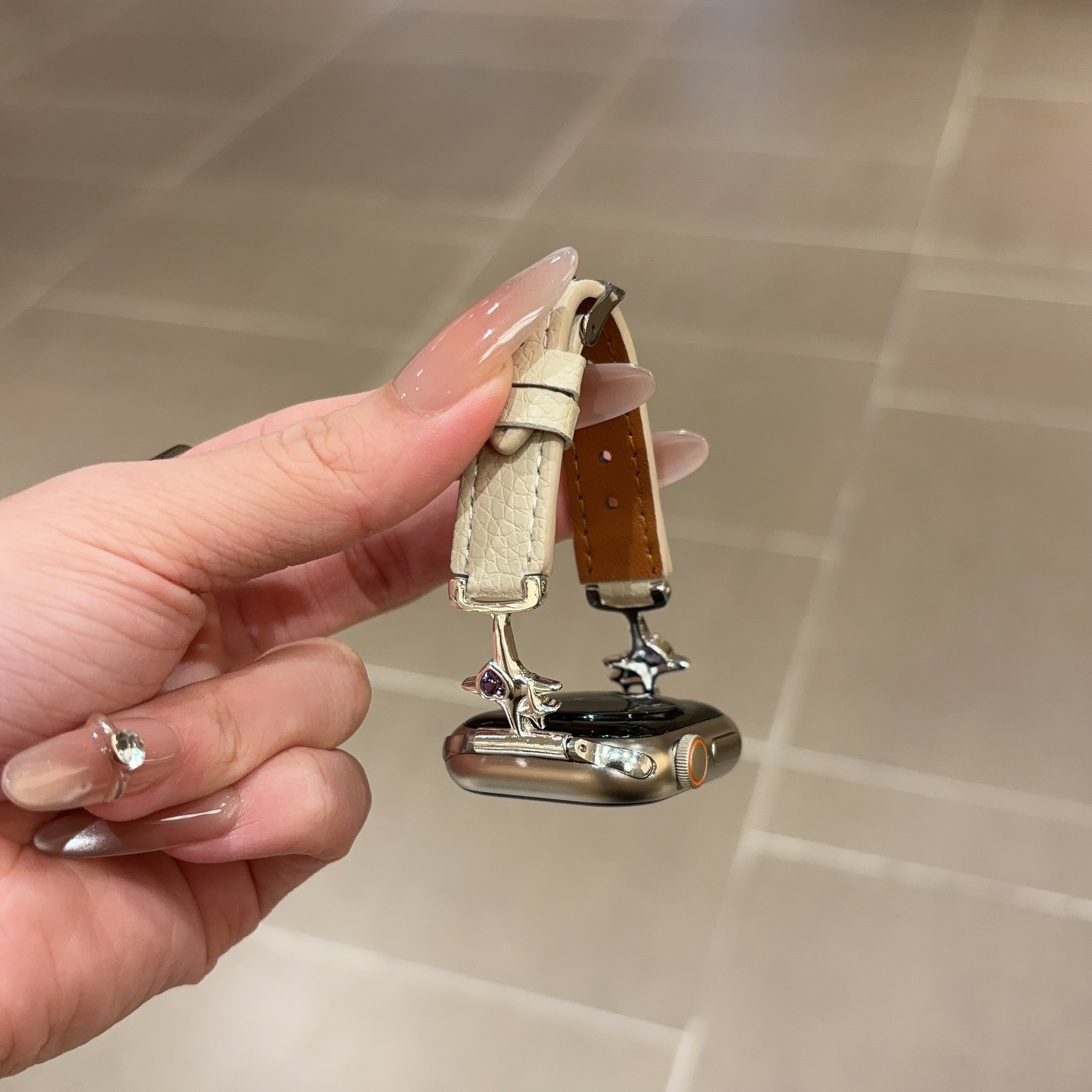 适用华为Fit4表带ins镶钻星星爱心拼荔枝纹腕带iwatchS10/9/8/7/6代se2女41mm高级46mm真皮89Pro红米watch5/4 - 图2