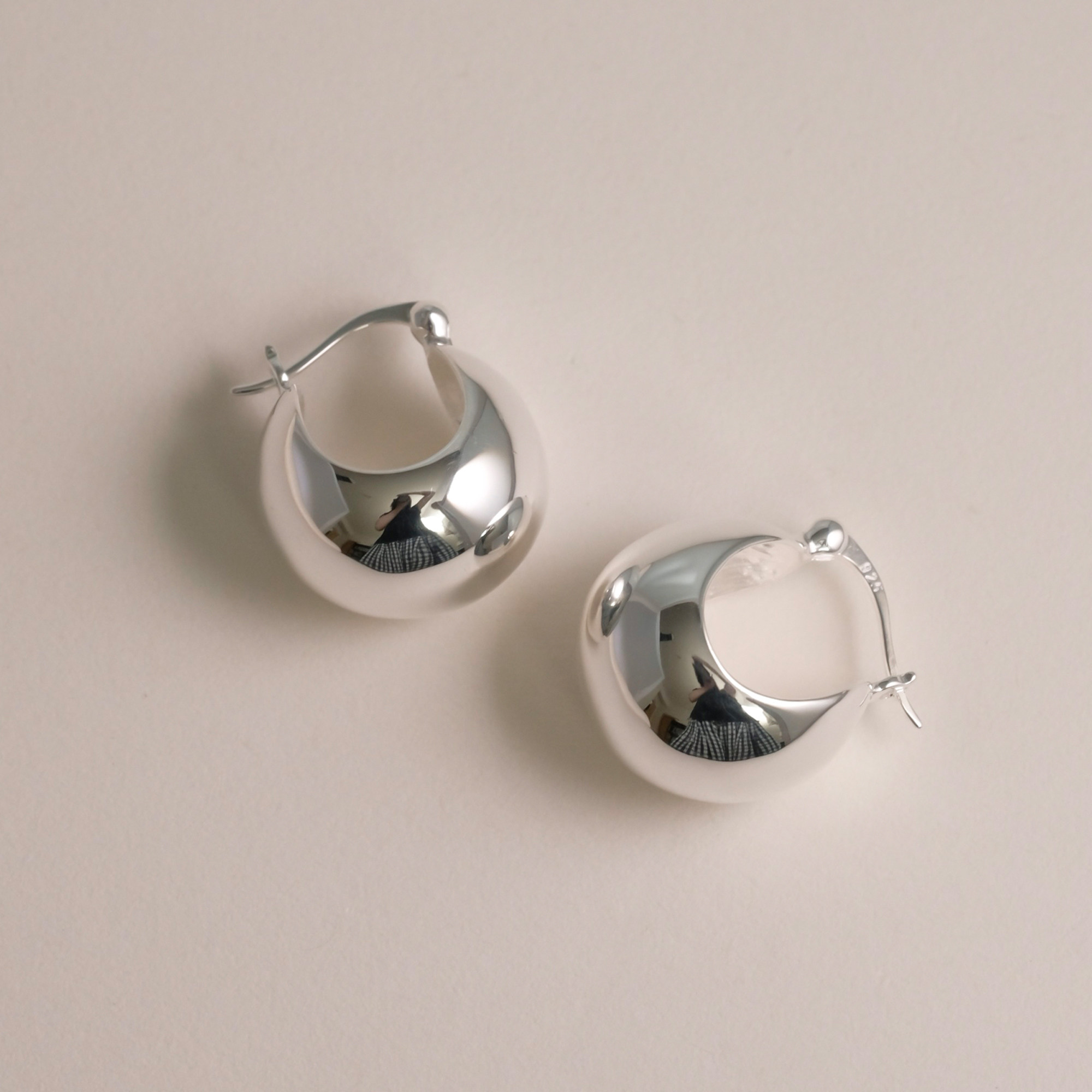 YETYIT 也缇序白小众极简高级轻奢百搭圆球s925纯银耳环,淘宝优惠券,粉丝福利购,淘宝优惠卷