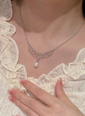 蕾丝水滴珍珠项链天然淡水法式吊坠女高级感锁骨链配饰2025年新款
