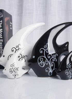 家居饰品陶瓷客厅创意摆件现代简约电视柜酒柜装饰品对吻鱼礼物