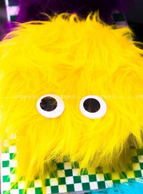 炸毛小怪兽 黑色毛绒椅子小凳子蘑菇凳家居摆饰拍照道具网红装饰