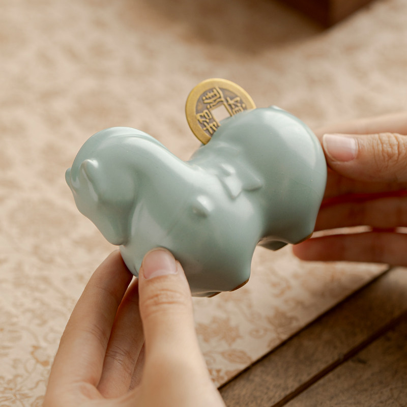 汝山明汝瓷有钱马2026年礼马上有财汝窑生肖马茶宠摆件非遗大师礼,淘宝优惠券,粉丝福利购,淘宝优惠卷