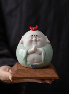 创意可爱大肚弥勒佛陶瓷摆饰招财笑面佛像家居办公桌面装饰工艺礼